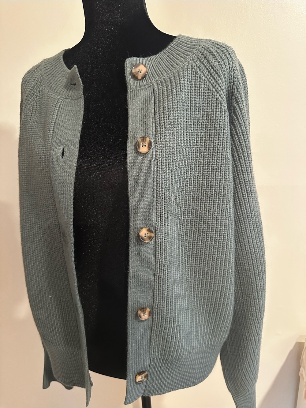 Soft Knit Button-Front Women's Sweater Cardigan - Green